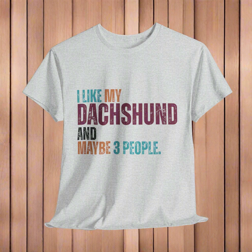 Dachshund shirt with text graphic in ash