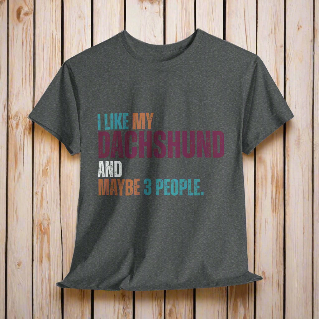 Dachshund shirt with text graphic in graphite heather